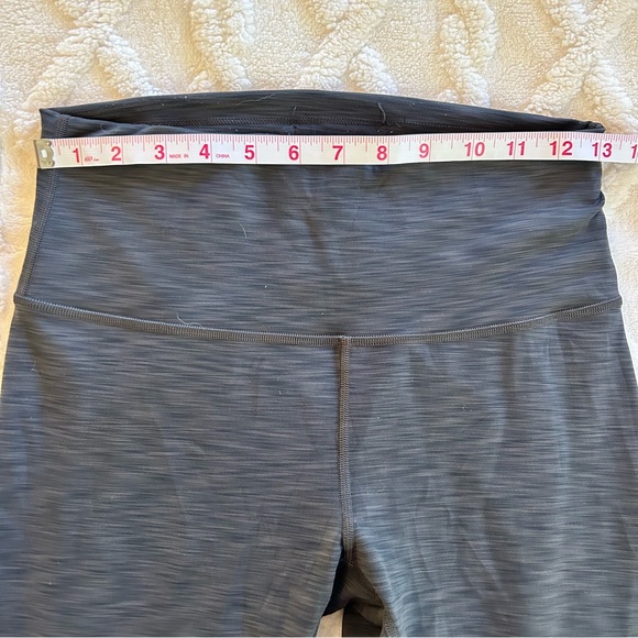 Lululemon leggings Heather gray size 8 - Picture 6 of 9